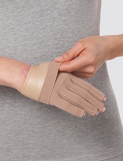 Juzo Silon®-TEX en el guante