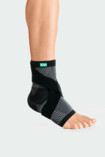 Sprunggelenkbandage JuzoFlex Malleo Xtra Strong an einem Bein