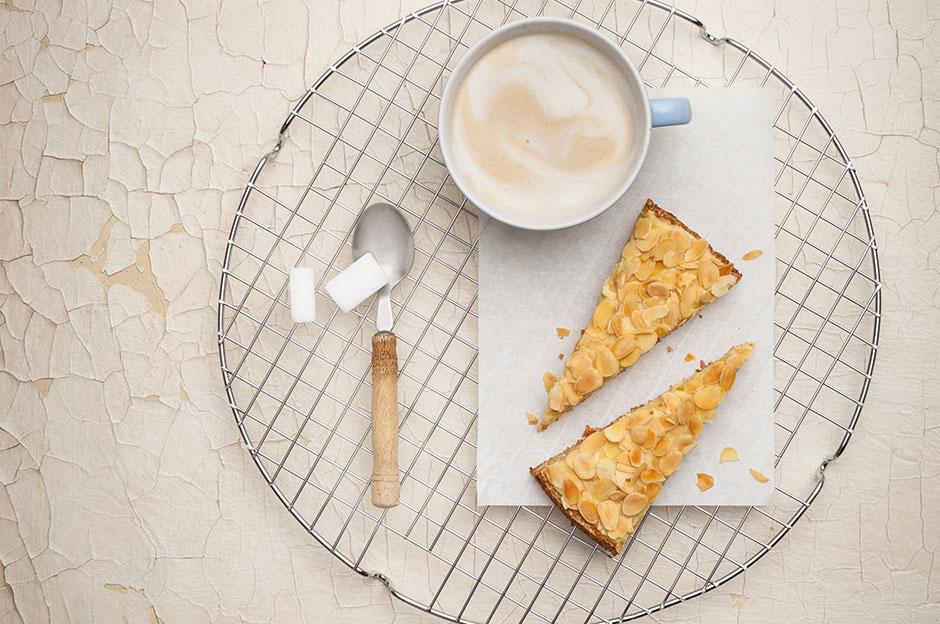 Juzo Zweedse amandeltaart