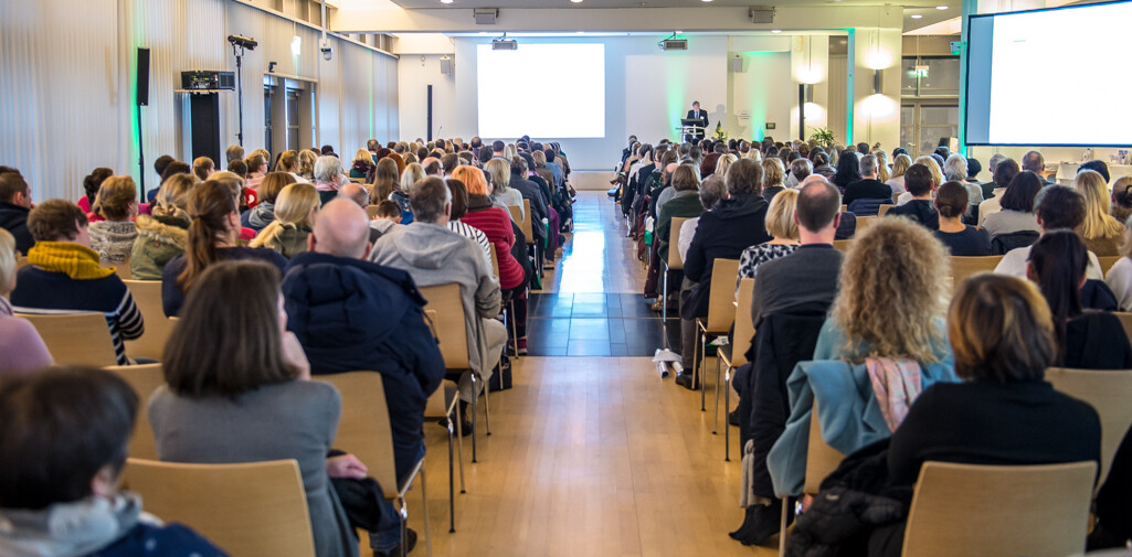 Veranstaltungskalender Juzo auf einer Veranstaltung
