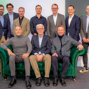 Referierende, oben von links nach rechts: Dr. med. Tobias Topp, Markus Fischer, Dr. med. Georg Schäfer, Dr. med. Oliver Wengert, Prof. Dr. med. Martin Jung , PD Dr. med. Elias Volkmer, Prof. Dr. med. Volker Schöffl