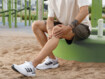 Orthopaedics; osteoarthritis; knee pain; man 